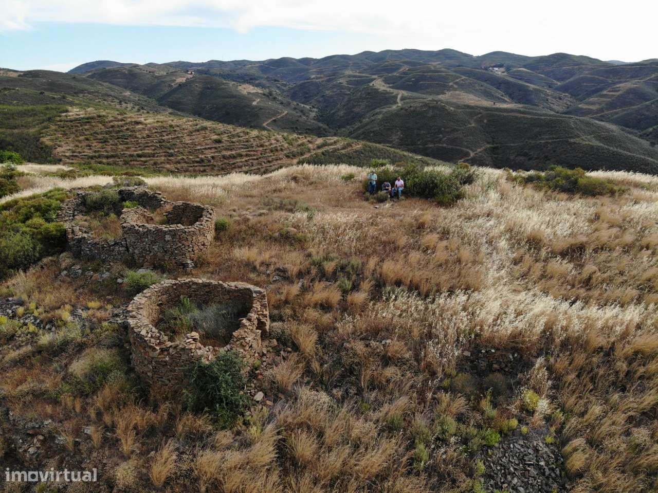 Moradia T4 para Recuperar, zona Alta na Serra de Tavira-7