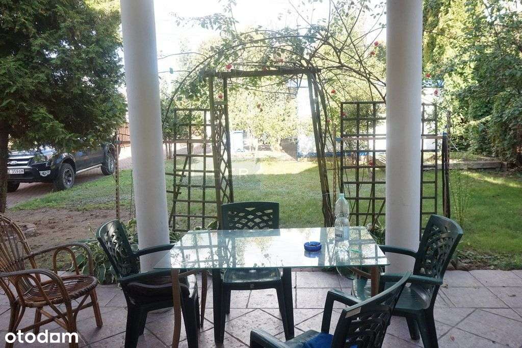 Dom z powierzchnią dodatkową + Pawilon-4