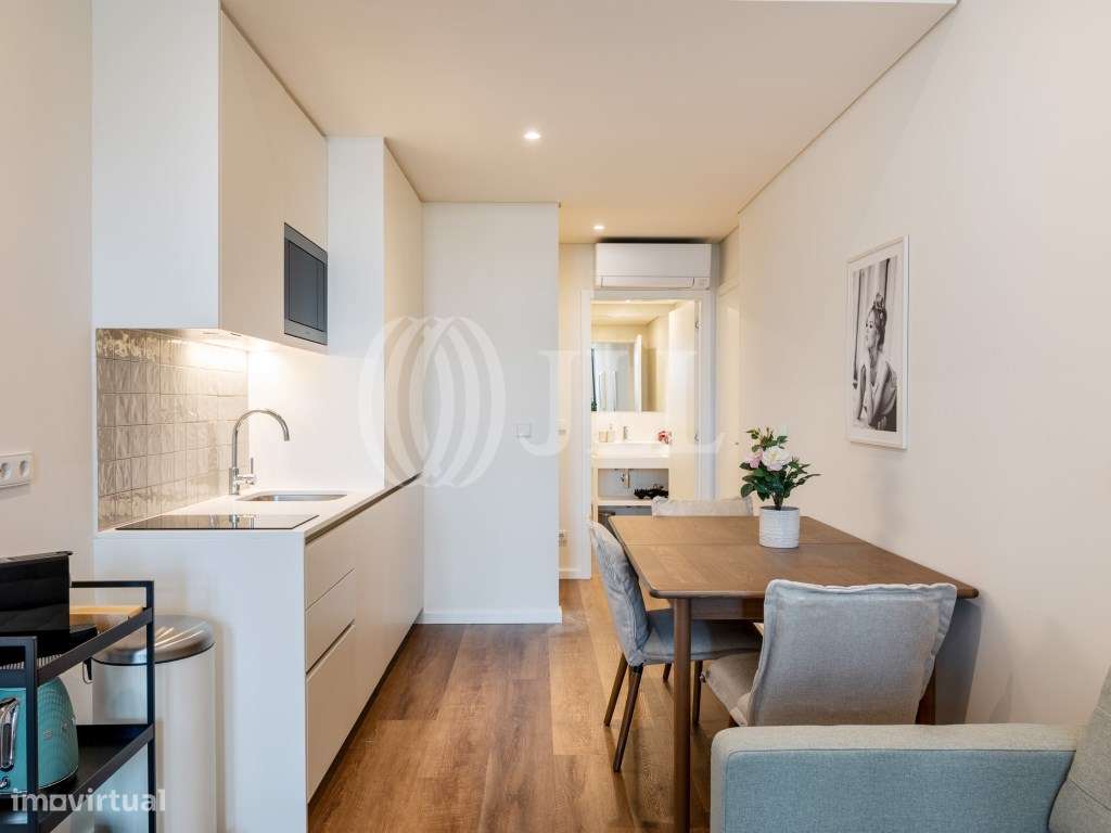 Apartamento T2, com varanda, na Baixa do Porto - Grande imagem: 3/70