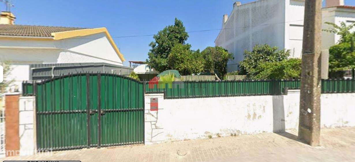 Terreno Urbano c/ Estrutura - Santo António da Charneca, Barreiro - Grande imagem: 4/4