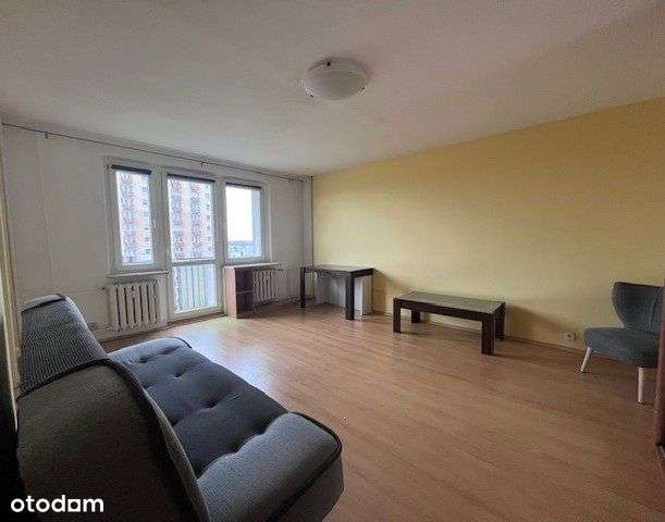 Na sprzedaż kawalerka os. Zwycięstwa 318 tys.-1