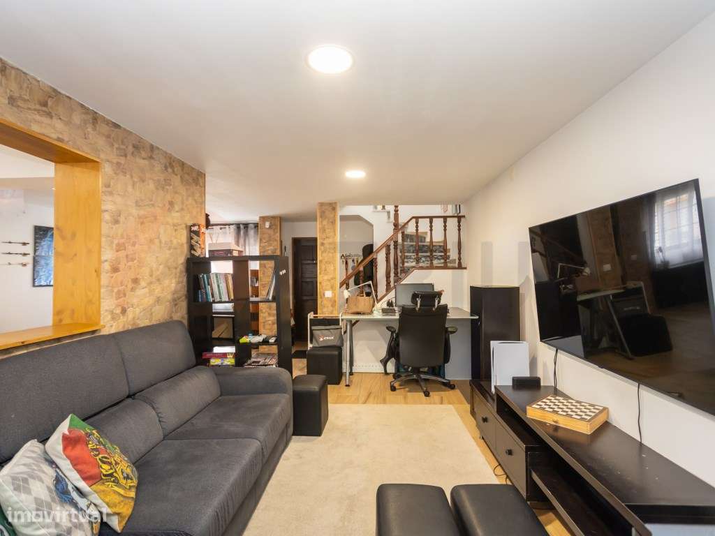 Moradia T3 com garagem, no Faralhão-18