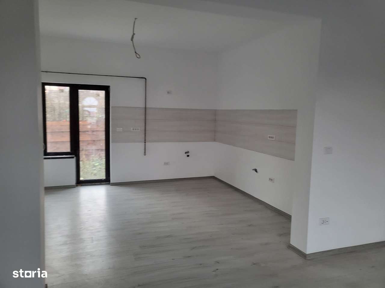 Casa noua in Catamarasti Deal - Imagine principală: 2/8