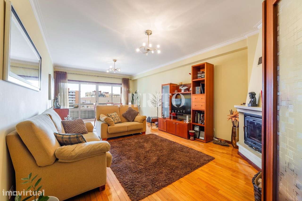 Apartamento T3 junto ao Estádio Cidade de Barcelos - Grande imagem: 2/22