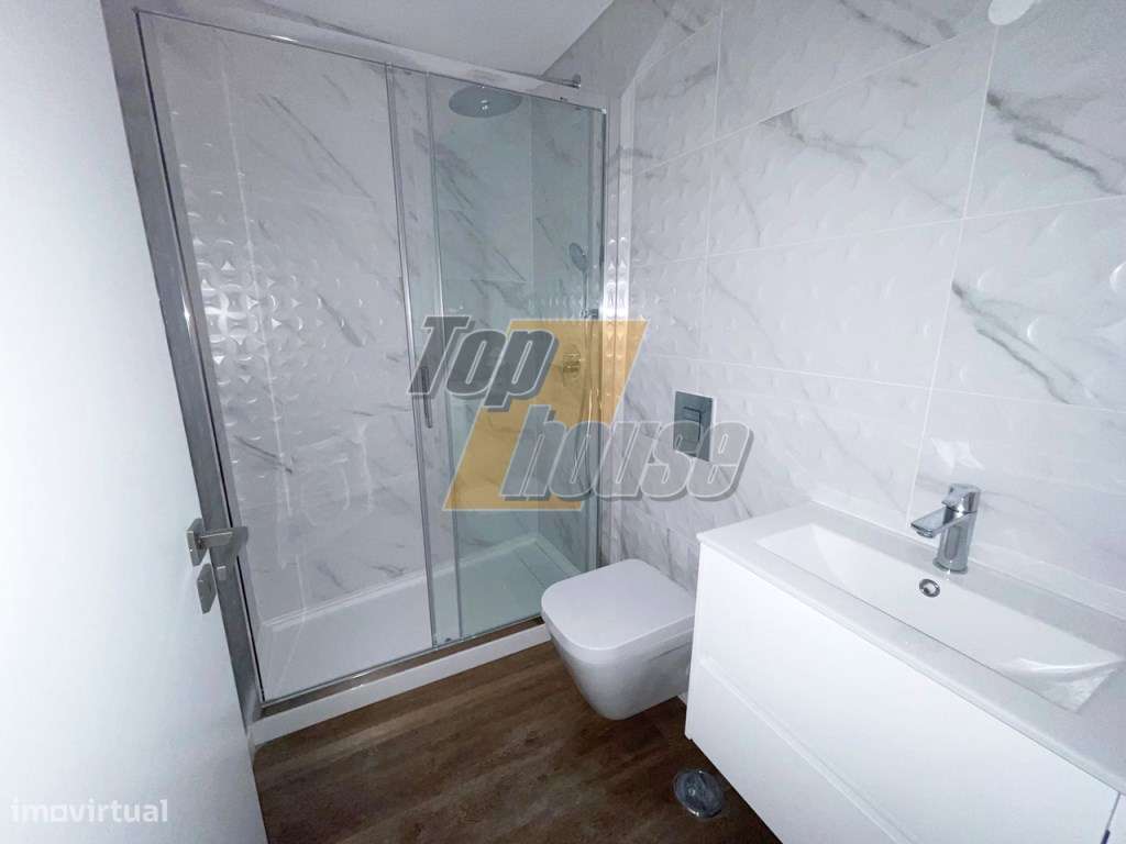 Apartamento T2 novo com parqueamento - Costa de Caparica-11