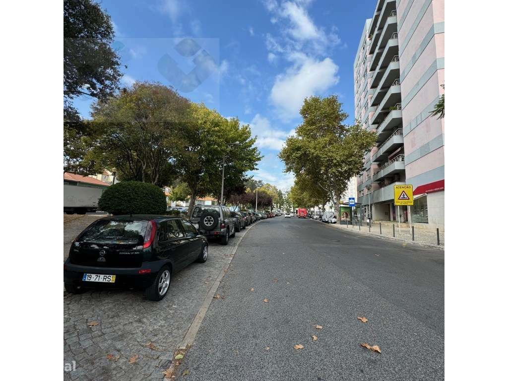 Parqueamento Arrendamento Lisboa - Grande imagem: 2/9