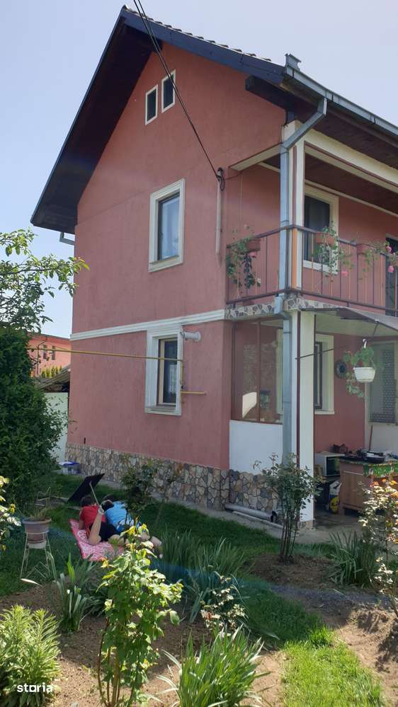 Casă solidă cu teren generos 1400 mp – spațiu, liniște și potențial! - Imagine principală: 2/14