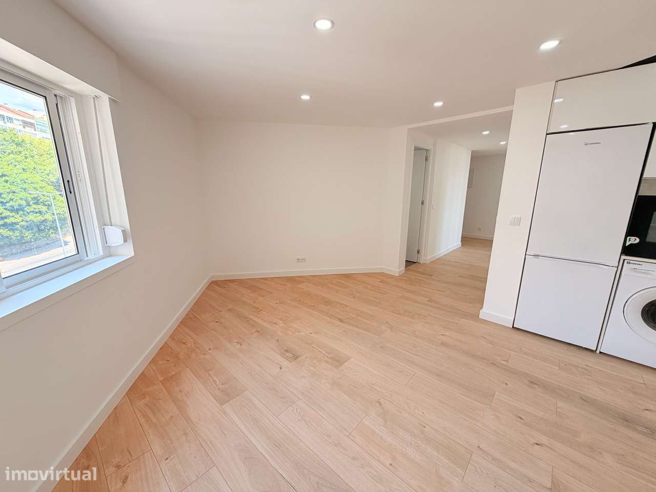 Apartamento T3 Totalmente Renovado | Vista de Rio | Forte da Casa-3