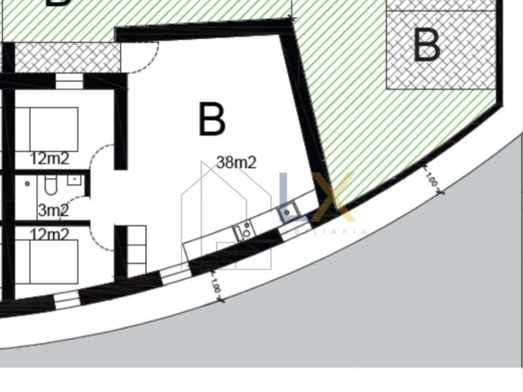 Moradia T2 totalmente remodelada em Mamarrosa com espaço externo.-10
