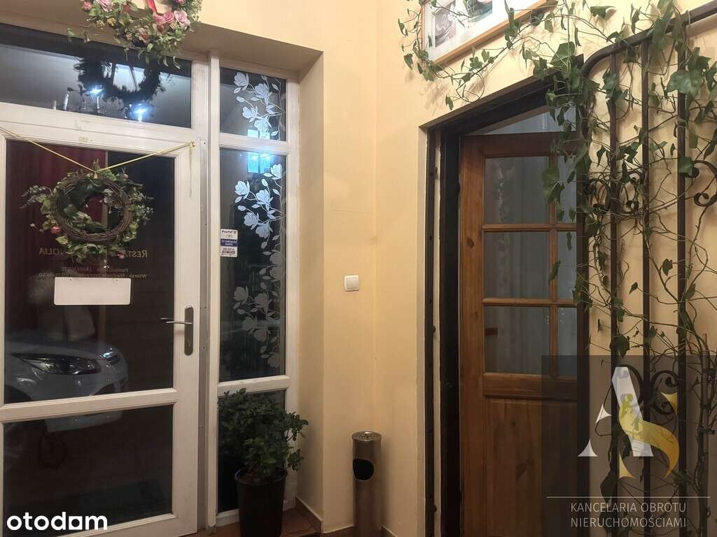 Kamienica z dochodową restauracją w centrum miasta-13