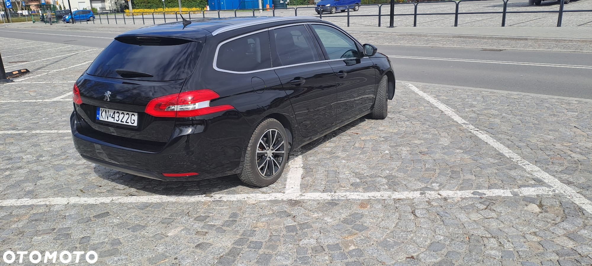 Peugeot 308 1.2 PureTech Allure S&S - 6