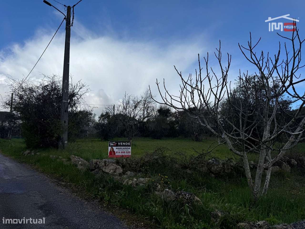 TERRENO PLANO PARA CONSTRUÇÃO COM 1 .011 m² PROXIMO DE OURÉM - Grande imagem: 2/11