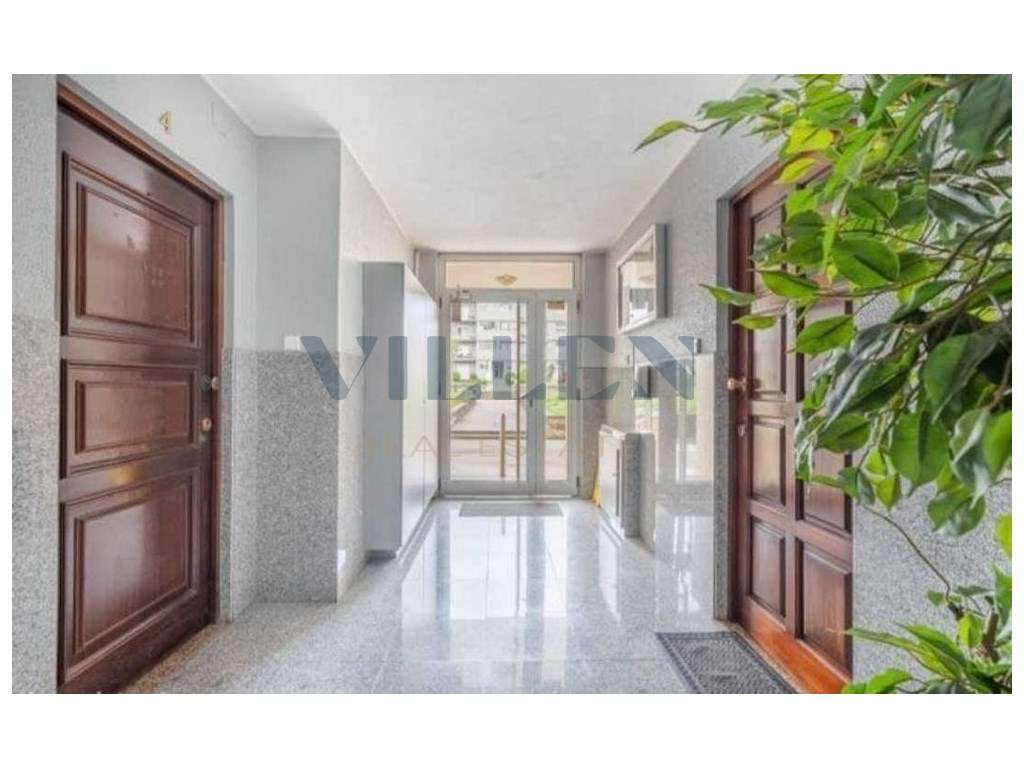 Apartamento T3 a 200m da Praia das Caxinas-13