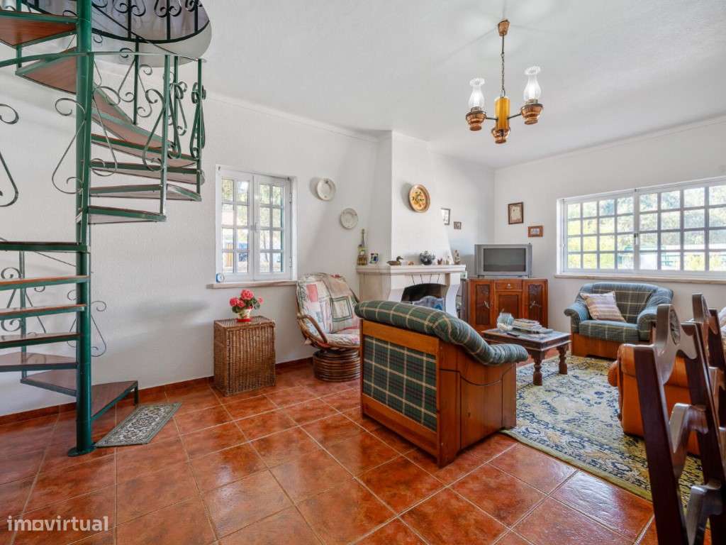 SESIMBRA - ALTO DAS VINHAS - MORADIA ISOLADA, SÓTÃO, ANEXO, PISCINA...-14