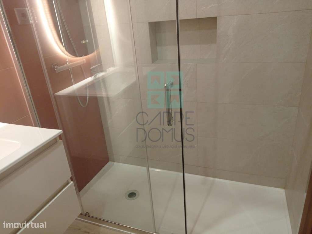 Apartamento T2, totalmente remodelado, Casal de São Brás - Amadora-20