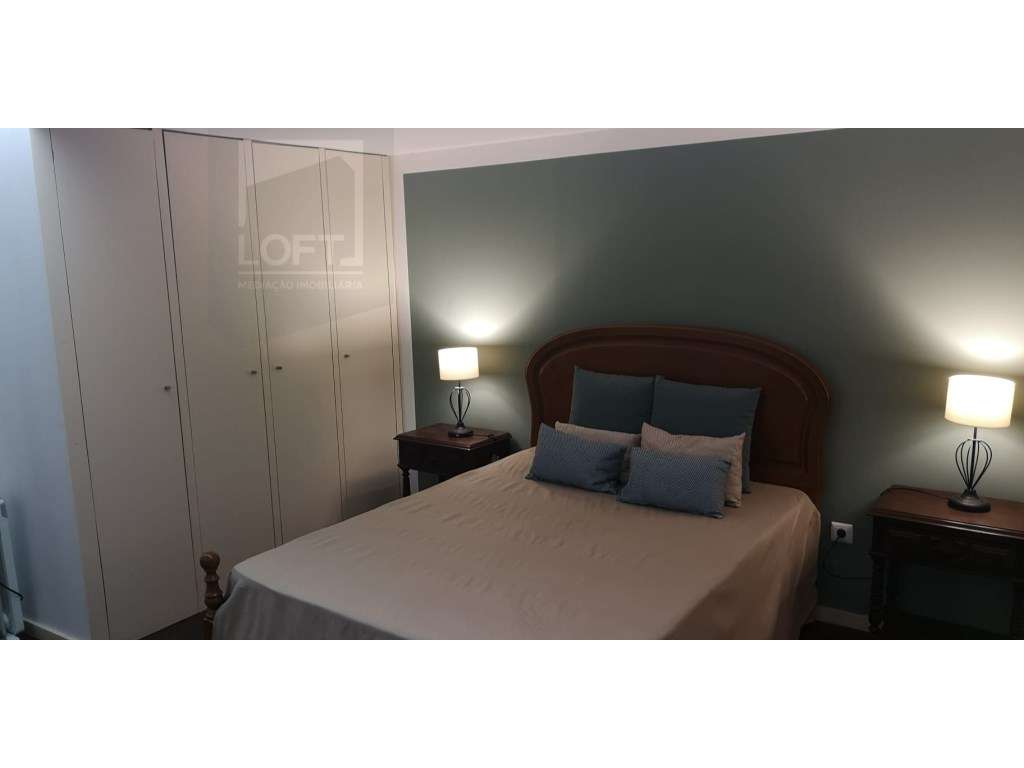 Condomínio com 6 Moradias V2 /V3 Mobiladas e Equipadas-48