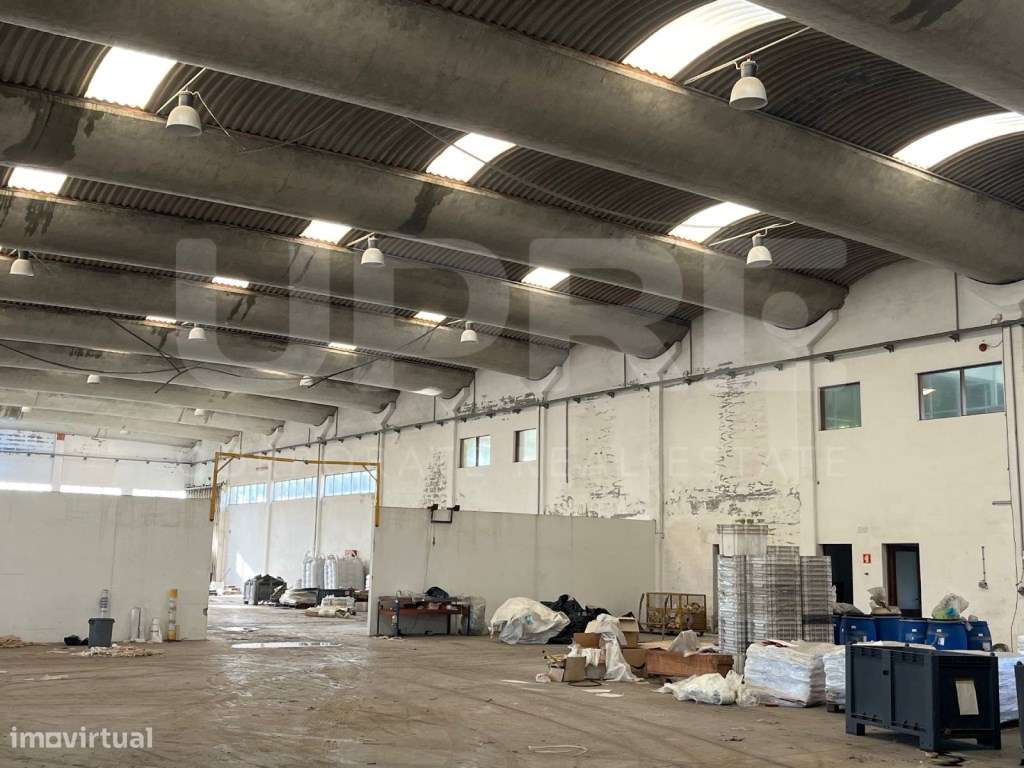 VENDE | ARMAZÉM INDUSTRIAL | Serzedo (VN Gaia) - Grande imagem: 5/11