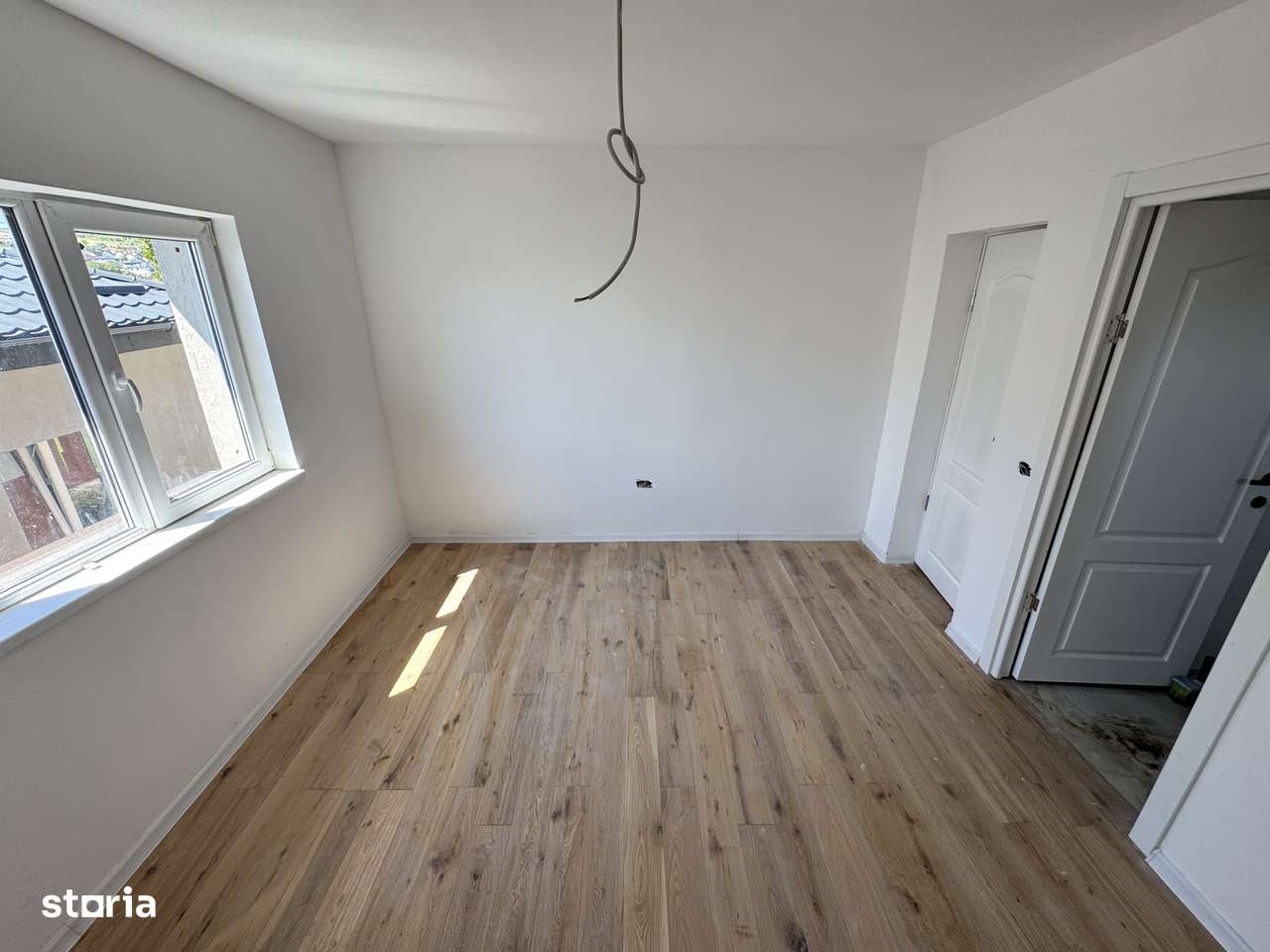 475 mp teren! 2 BAI! CANALIZARE!Incalz in pard! Casa 4 camere, Tomesti - Imagine principală: 5/8