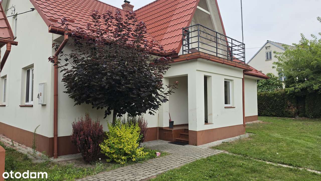 Przytulny dom w centrum Roźwienicy- gotowy do zamieszkania!