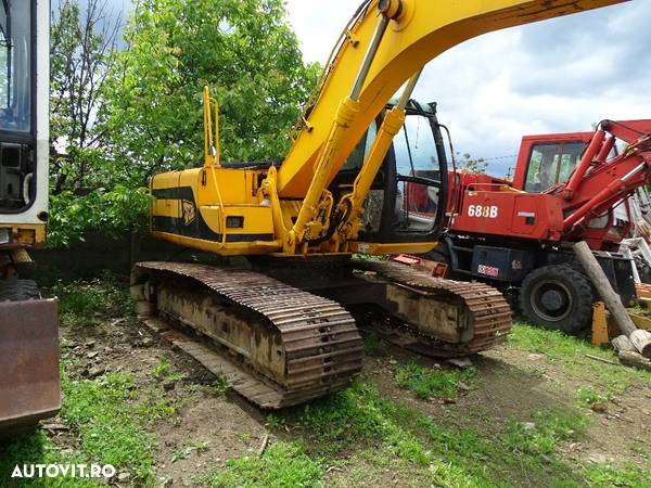 Dezmembrez excavator JCB JS160 - 2