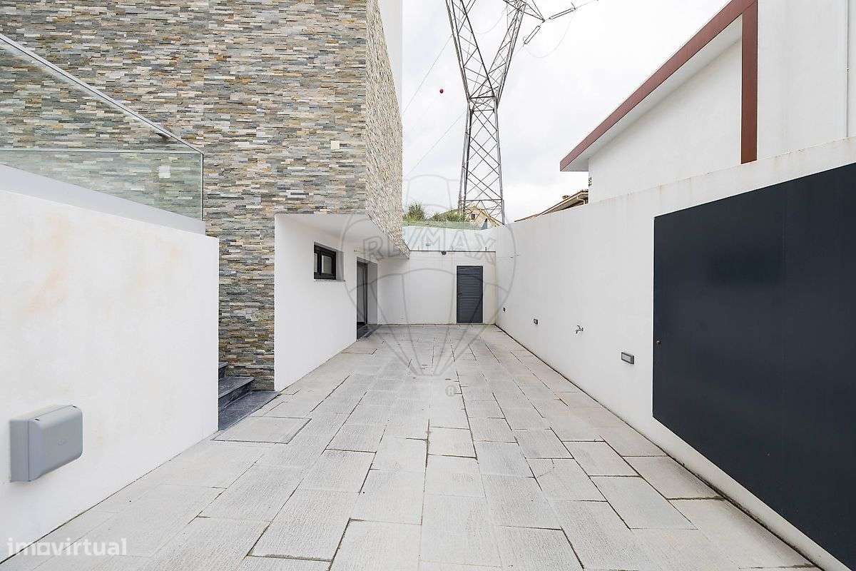 Moradia T4 para venda-36