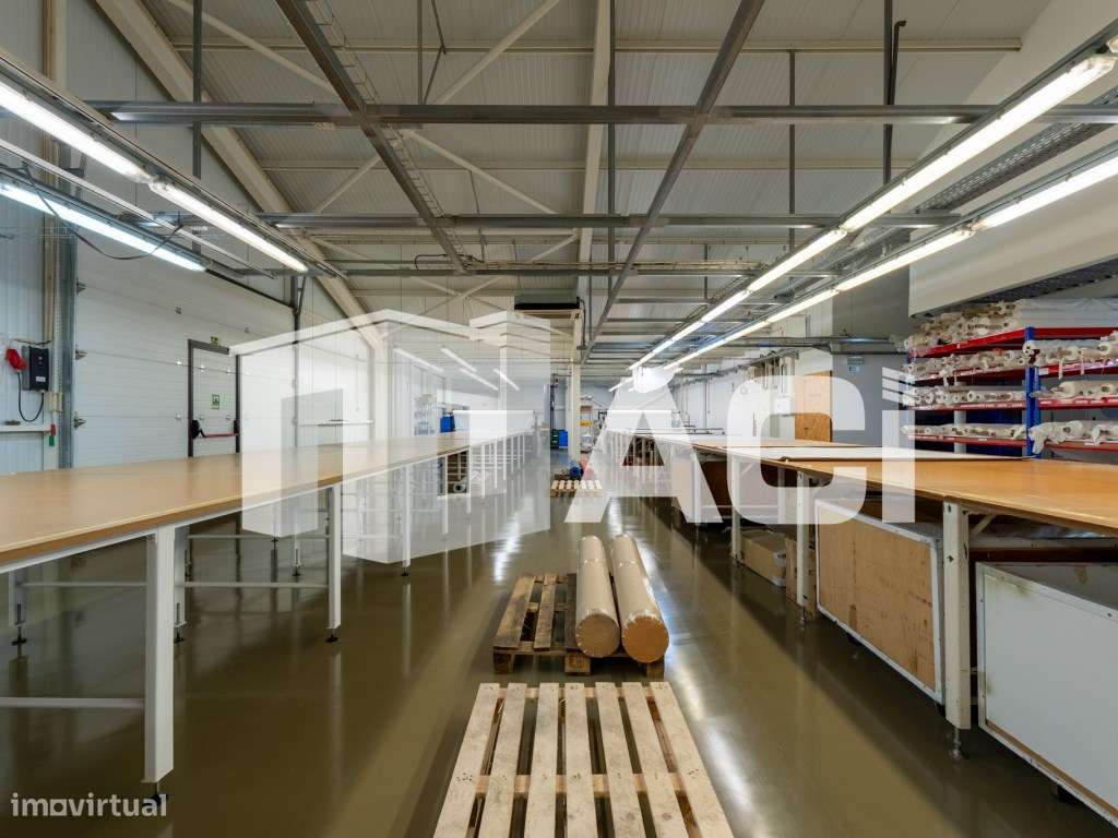 Armazém e Espaço Industrial de Excelência - 3 Pisos | Terreno de 5....-27