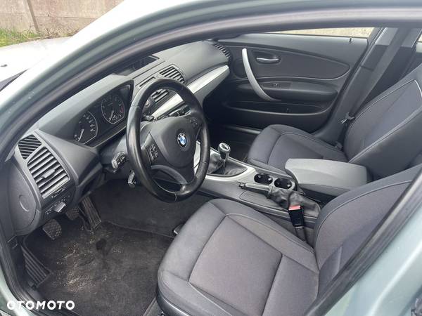 BMW Seria 1 116i - 15