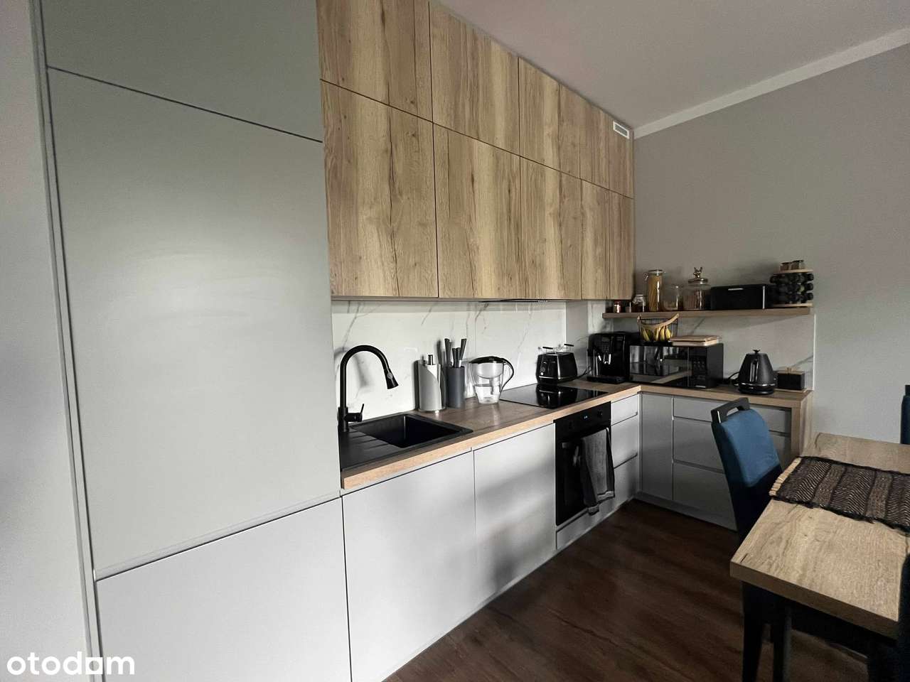 Nowoczesne mieszkanie w segmencie z dużym ogródkiem w sercu Wawra - Pełny obrazek: 5/20