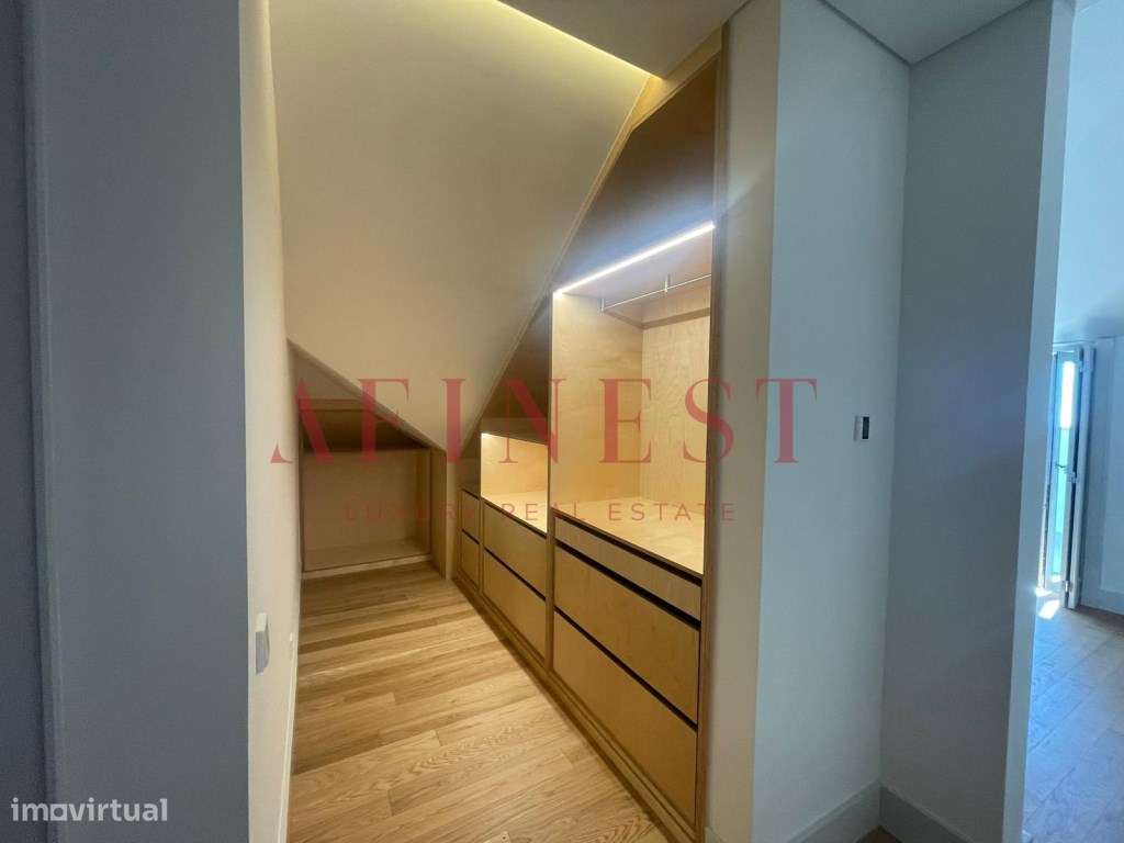 Elegância Atlântica | T3+1 de Luxo com Jardim e Vista Mar Frontal - Grande imagem: 5/30