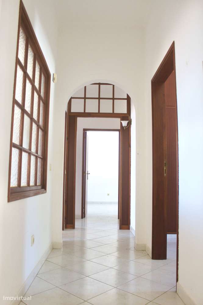 Moradia T5 com mais de 200m2 em Boliqueime-12