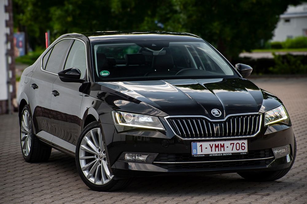 Skoda Superb III (2015-2023) 2.0 TDI DSG Sportline 2015