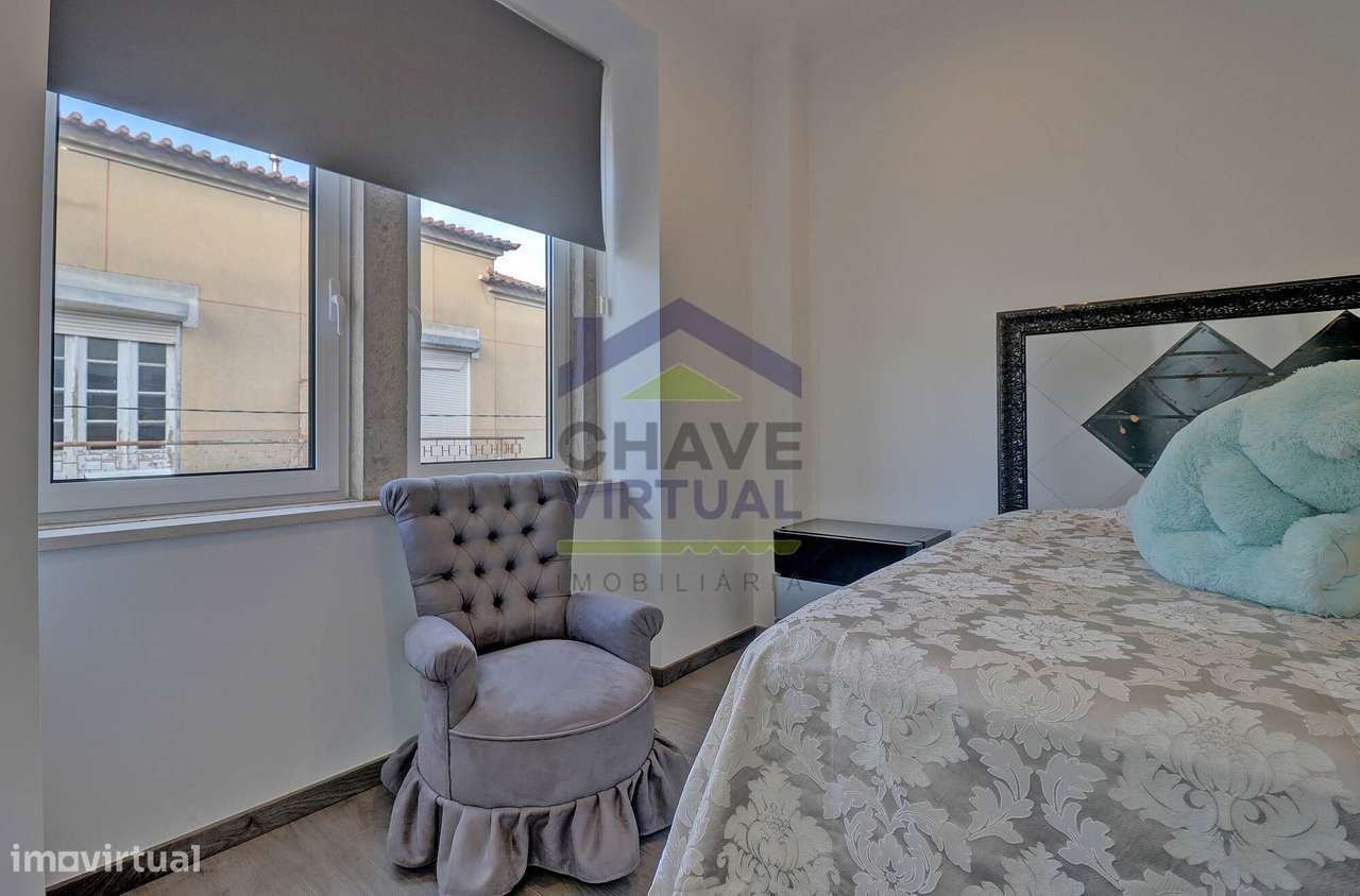Apartamento T3 com Terraço Amplo - Centro Bombarral-8