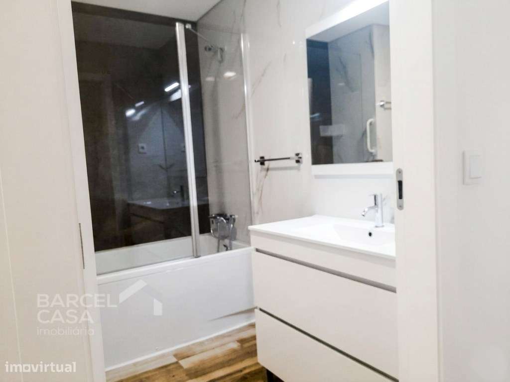 Exclusividade e Conforto no Coração de Barcelos: T2+1 Moderno e Imp...-10