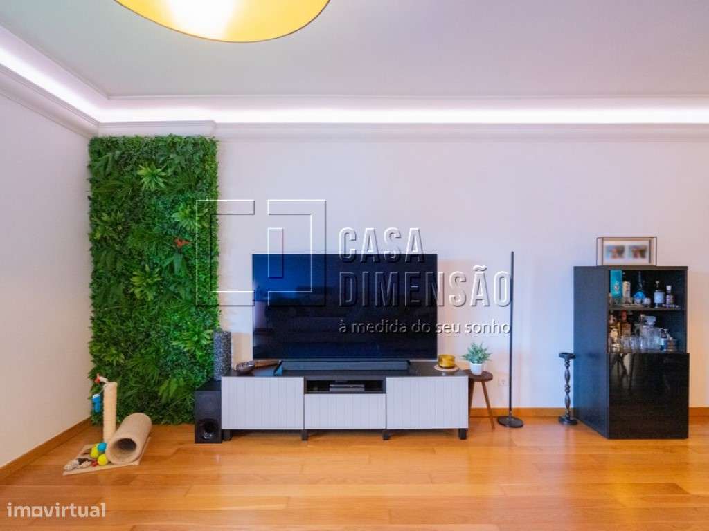 Apartamento de tipologia T2 na Serra de Carnaxide, como NOVO!!-19