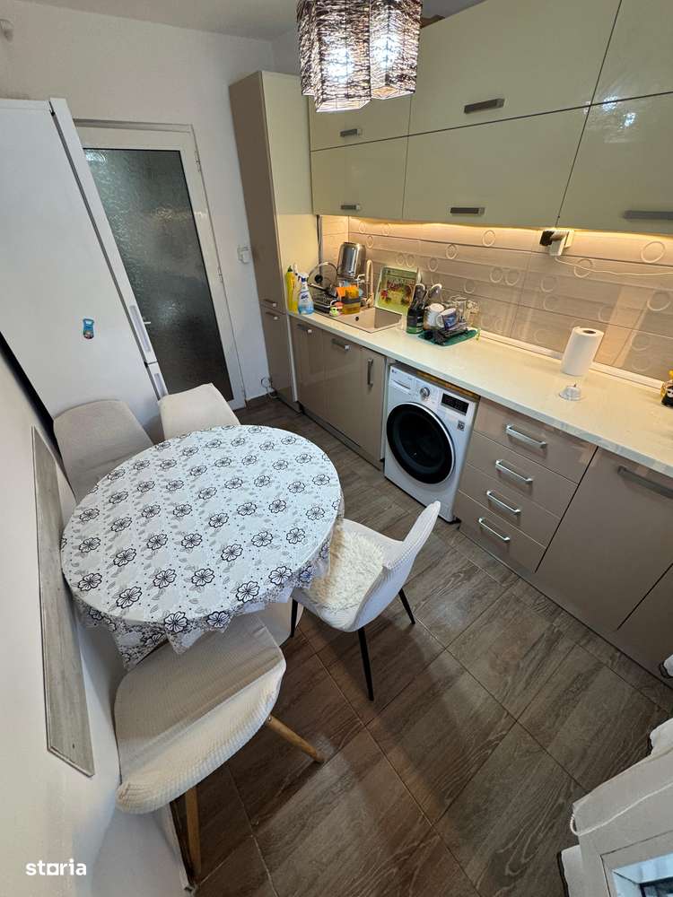 Apartament 3 Camere-Etaj 2 - 2 balcoane Bld Dacia - Imagine principală: 5/11