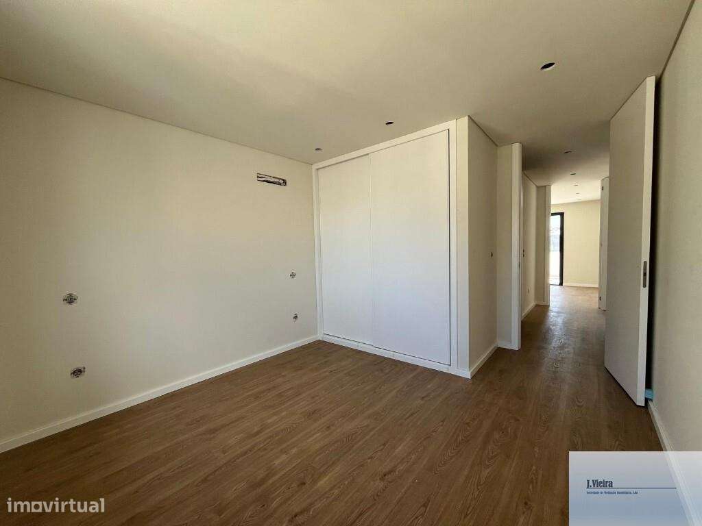 T3 NOVO Coimbrões / Centro de Gaia - Grande imagem: 4/14