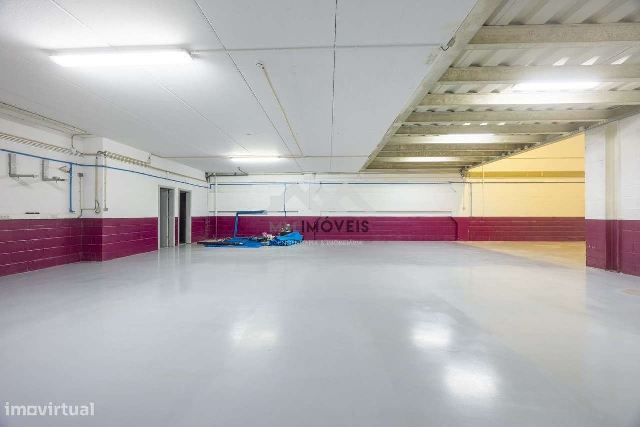 Armazém | Zona Industrial Ermesinde | Arrendamento - Grande imagem: 4/17