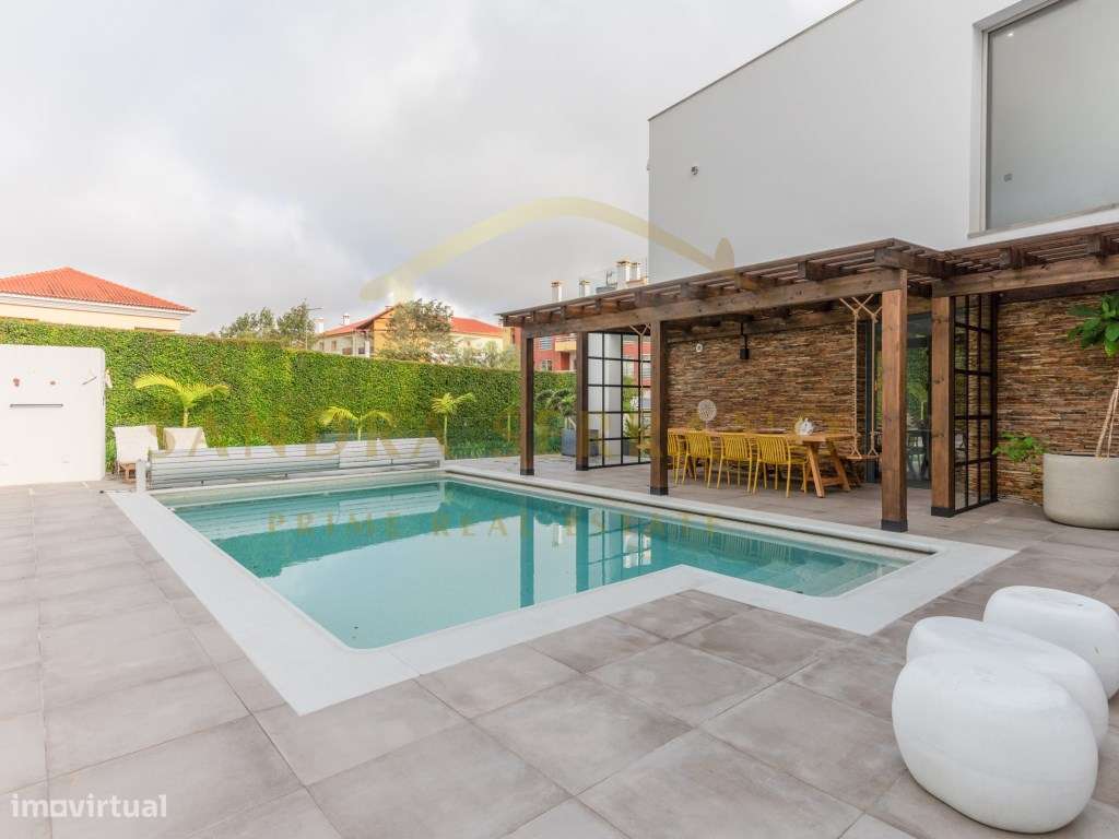 Moradia de arquitetura contemporânea com 5 Suítes-14