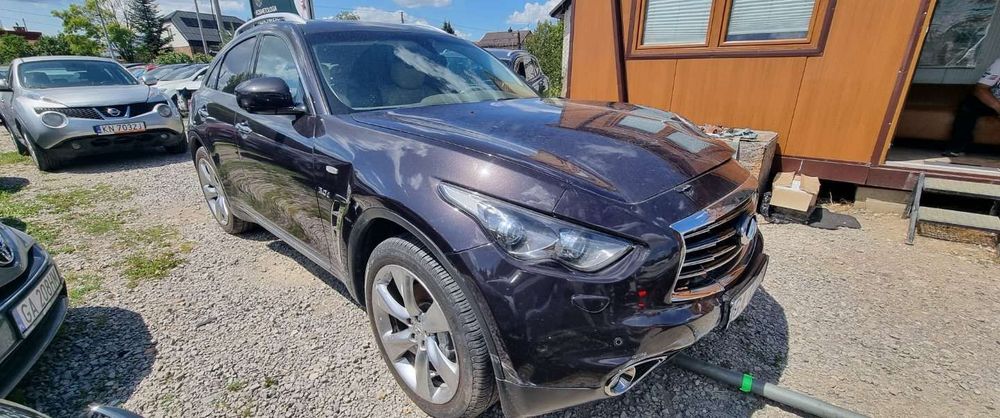 Infiniti QX70 2014