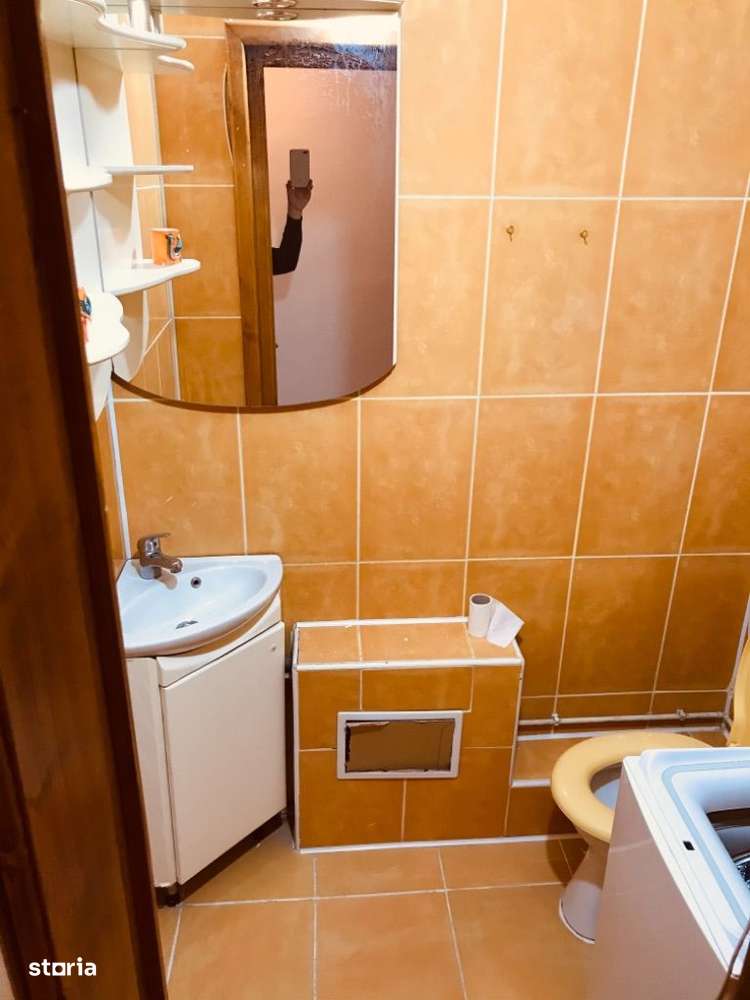 Ap. cu 4 cam., mobilat, Tudor, et.3 /4, langa scoala 20, 2 balcoane-10