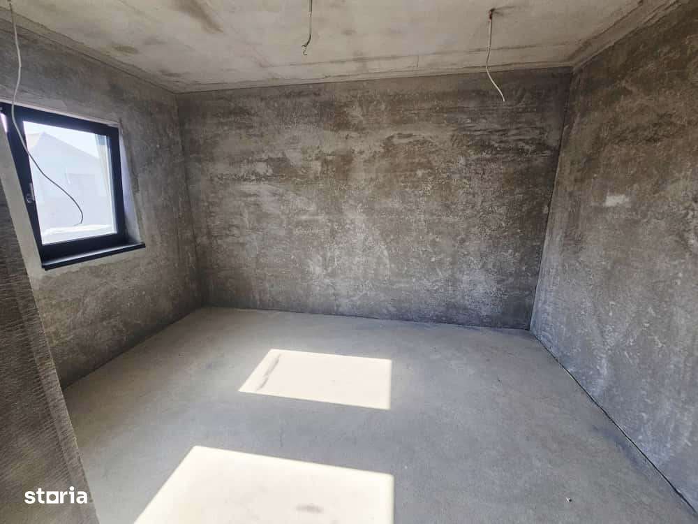 Vilă luminoasă, 4 camere, cu teren generos – Com. Plopu-14