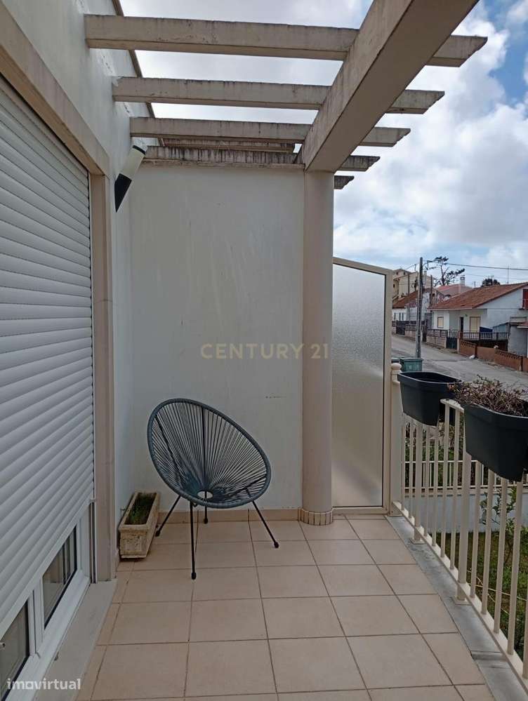 Moradia T5 com Terraço e Garagem | A 5 min da Praia – Vieira de Leiria-16