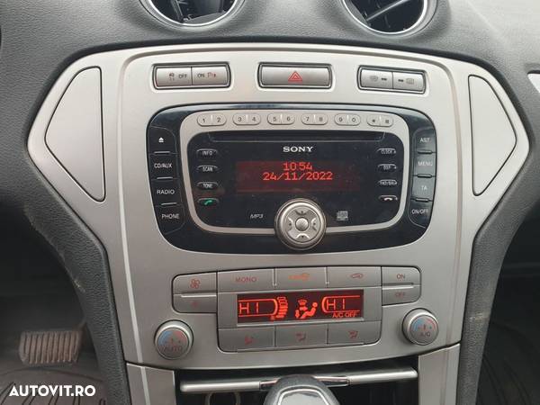 Grila Rama Ornament Central Radio CD Player Panou AC Climatronic Ford Mondeo MK 4 2007 - 2014 - 1