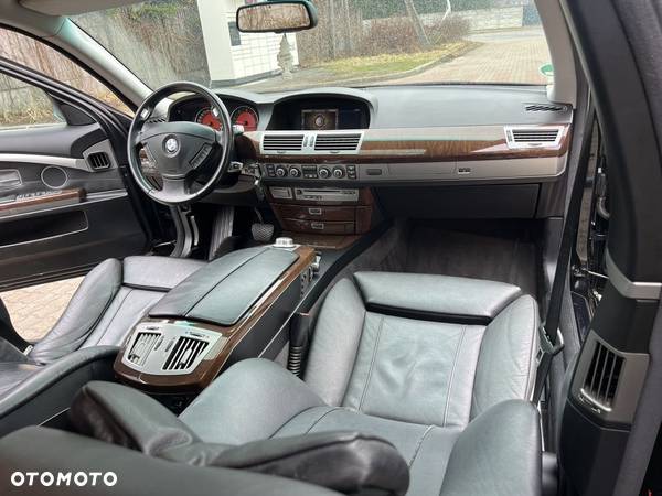 BMW Seria 7 730d - 26