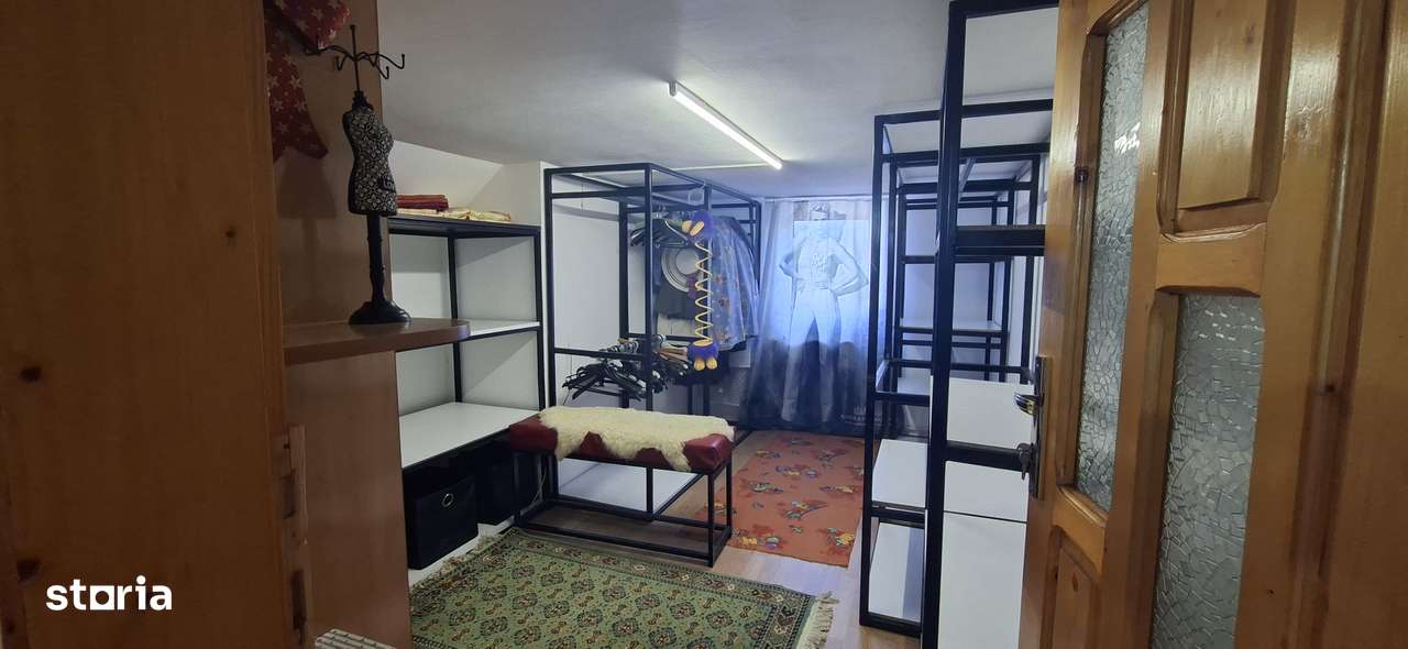 O casă pentru familie, cu grădină și intimitate-14