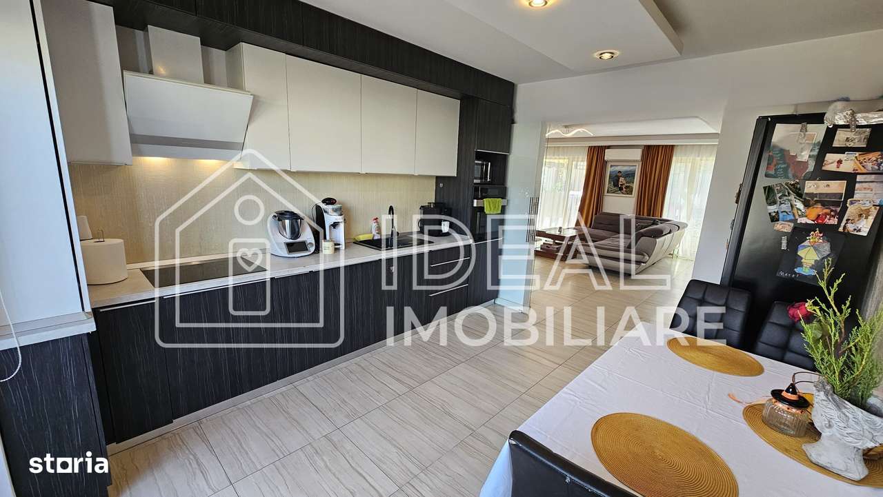 Penthouse modern cu 165 mp utili și 50 mp terasă,  Calea Cisnadiei - Imagine principală: 4/20