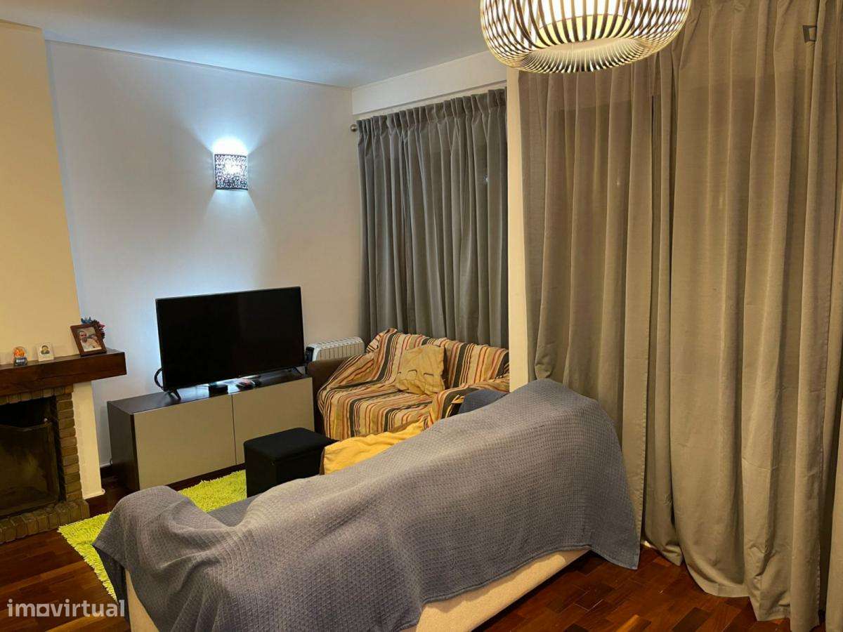 Quarto - localizado em Moreira Porto - Grande imagem: 5/8