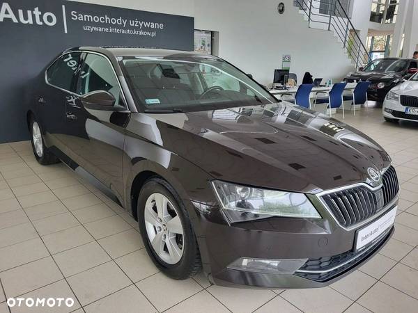 Skoda Superb 2.0 TDI Ambition DSG - 3