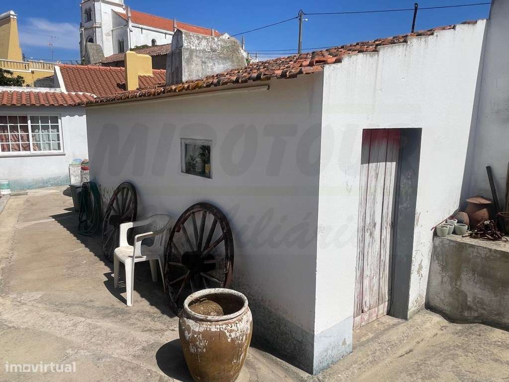 Moradia única na Abela - Espaço, Conforto e Tradição!-45