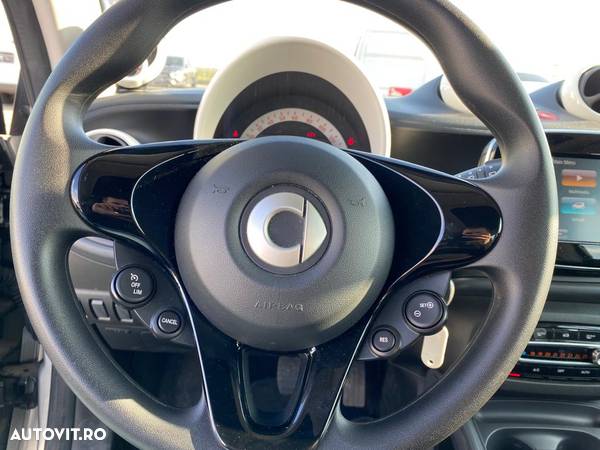 Smart Fortwo coupe EQ - 18